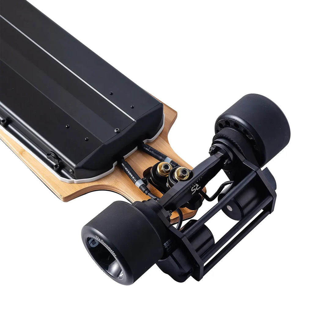 Close up of 105mm Mad Wheels V2 on Verreal RS Pro Max, optimized for long range and grip.