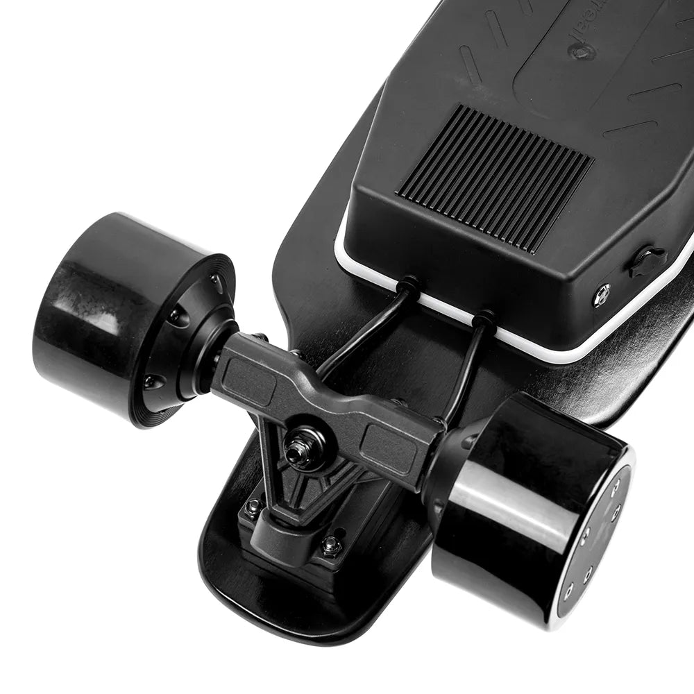 Verreal F1 Max powertrain featuring smooth Hobbywing FOC ESC and durable 90mm 70kv hub motors.