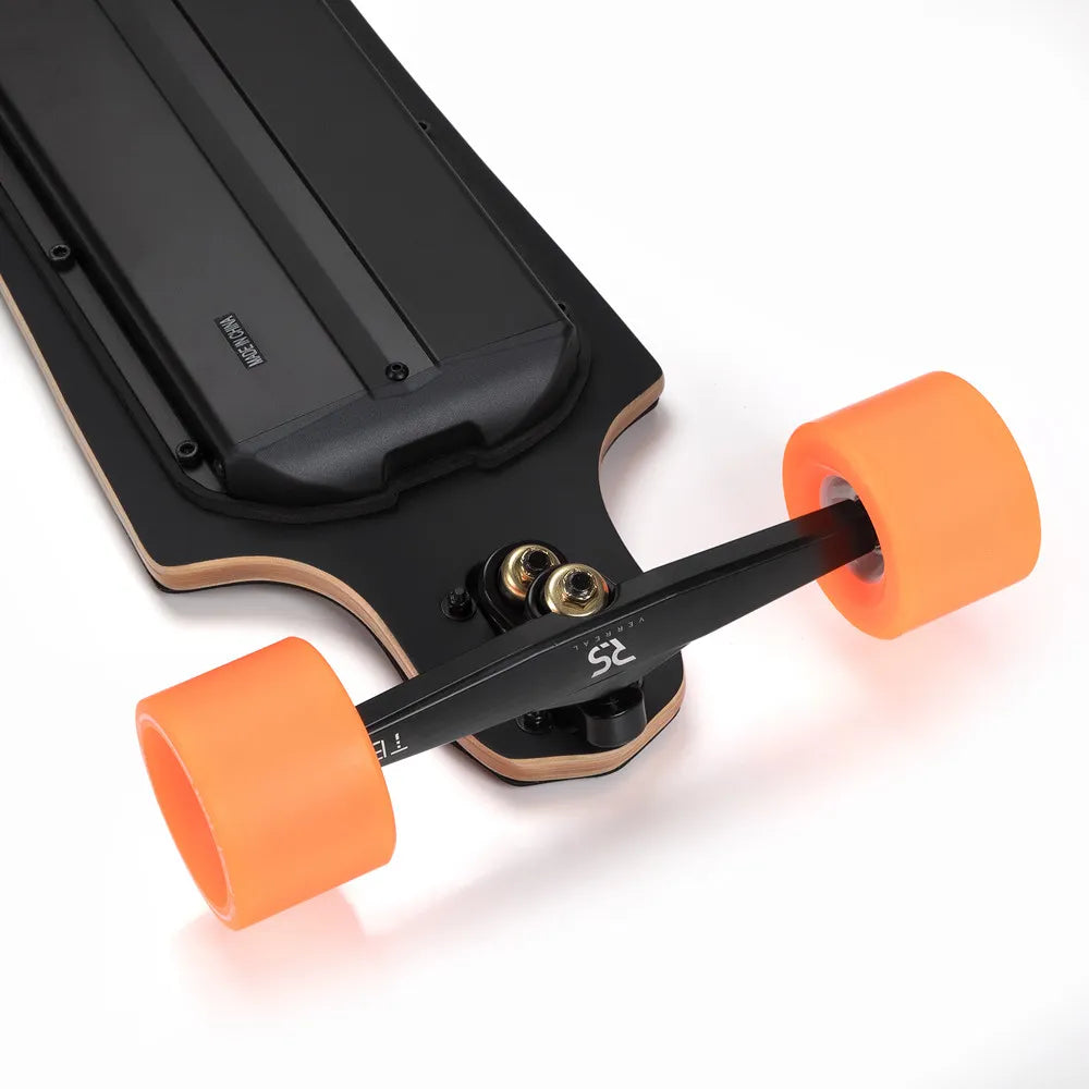 Front truck of Verreal RS Pro long range electric skateboard with 90mm PU wheels and battery enclosure detail